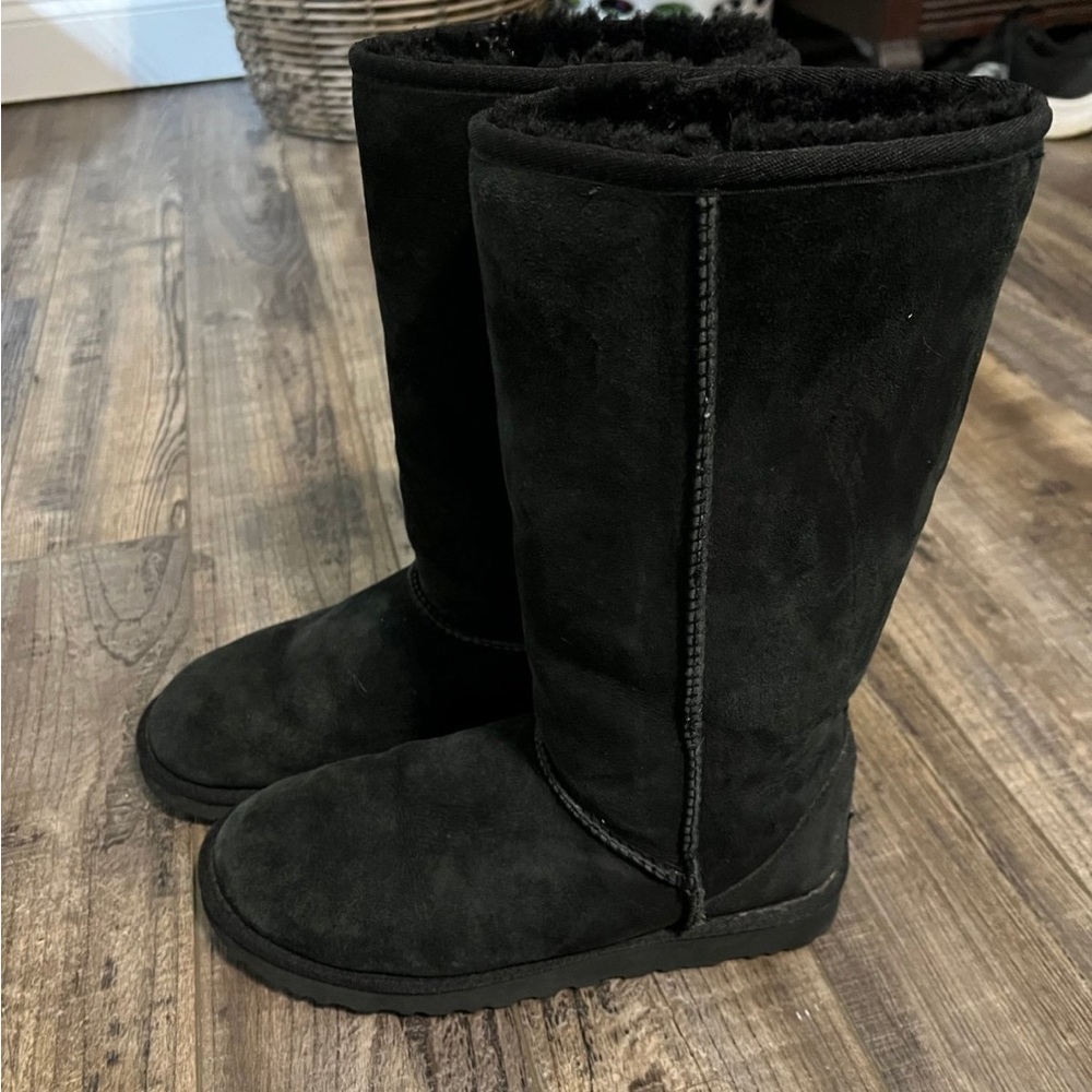 Ugg Australia size 8